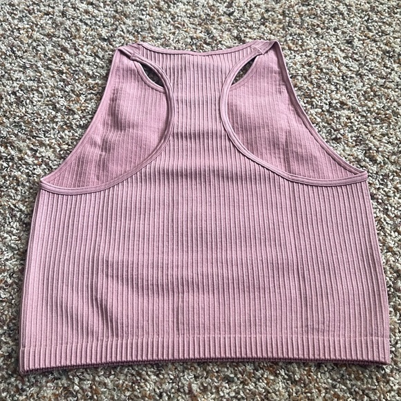 Fabletics Camila Seamless Crop Tank - Picture 3 of 3